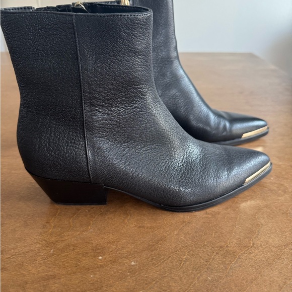 Dolce Vita Black Leather Pointed Toe Heeled Boots with Gold Trim - Picture 3 of 12